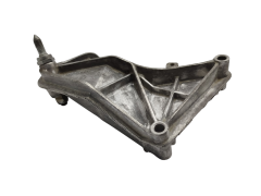 Fixation, Support 7700817262 1.8 2.0 Renault Laguna 1 Fixation, Support 7700817262 1.8 2.0 Renault Laguna 1