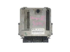 Calculateur 0281030973 237102747R 237104377R Renault Bosch 43821