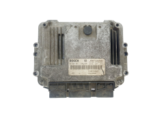 Calculateur Renault 0281011390 8200310863 8200349846 Bosch 35840