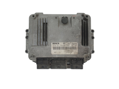 Calculateur 0281011549 8200310863 8200370779 Renault Bosch 34294