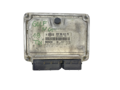 Calculateur 038906012FB 0281010651 VW Bosch 57814