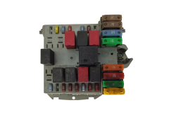 Boîtier Fusibles Lancia 51792198 0051792198057657 20348