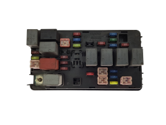 Boîtier Fusibles Chevrolet 96427973 Tyco 20151