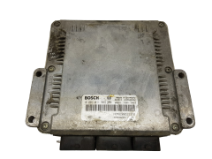 Calculateur Renault 0281011562 8200323120 8200362943 Bosch