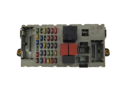 Boîtier Fusibles 46520600 46774358 Fiat Delphi 20138