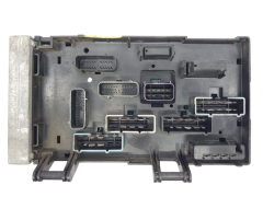Boîtier Fusibles Chrysler 04727480AC 04727458AC 19615