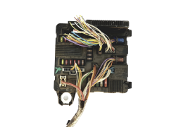Calculateur UPC X84 N3 8200306033B A118399300K Renault Siemens 25736 Calculateur UPC X84 N3 8200306033B A118399300K Renault Siemens 25736