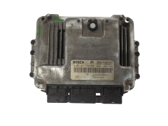 Calculateur 0281011549 8200310863 8200370779 Renault Bosch 3270