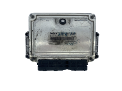Calculateur 0281010442 8200199726 8200049306 Renault Bosch 52058