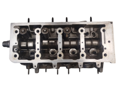 La Culasse Citroen Peugeot Z42 9621038110 1.4 8v KFX