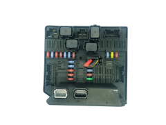 Boîtier Fusibles 284B7JY00A 519222434 Renault 31978