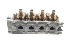 La Culasse 8200308854--F 7701478273 1.2 16v Renault 225-S5