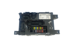 Boîtier Fusibles 13320628 28224264 Opel GM