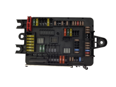 Boîtier Fusibles 926111102 19178.000.001 BMW 19058