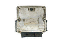 Calculateur 0281010819 8200039569 8200166362 Renault Bosch 47712