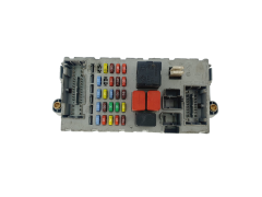 Boîtier Fusibles Fiat 51744898 NPL 46520600 Delphi 34855
