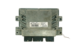 Calculateur S120200113A  8200774747 8200700695 Renault 