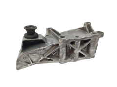 Support Moteur Droit 8200281990 Renault Espace 4 2.2 DCI