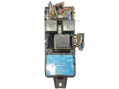 Boîtier Fusibles Volvo 30807016 Boîtier Fusibles Volvo 30807016