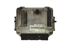 Calculateur 0281012589 8200527725 8200527756 Renault Bosch 24527