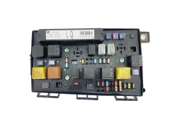 Boîtier Fusibles 13268306 LQ 5DK008668-39 Opel GM Boîtier Fusibles 13268306 LQ 5DK008668-39 Opel GM