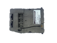 Calculateur UCH X84 N3 8200309693 S118400310L Renault Siemens 35084 Calculateur UCH X84 N3 8200309693 S118400310L Renault Siemens 35084