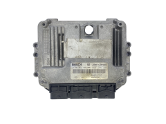 Calculateur 0281012589 8200527725 8200527756 Renault Bosch 54576