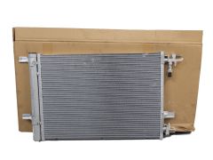 Condenseur De Climatisation Opel Chevrolet 13377762 1850219 GM Condenseur De Climatisation Opel Chevrolet 13377762 1850219 GM