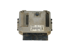 Calculateur Opel 0281011943 55556829 8973785711 Bosch 38966