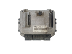 Calculateur 0281011776 8200391966 8200386508 Renault Bosch 38386