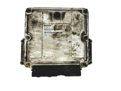 Calculateur 0281011281 P04727770AD Chrysler Bosch 19242