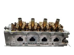 La Culasse 8200308854--F 7701478273 1.2 16v Renault 225-S8