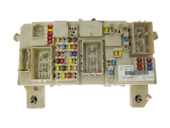 Boîtier Fusibles 97RA-000001 97RA-012108 7M5T-14A073-CE Ford 19998