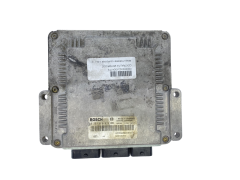 Calculateur 0281010819 8200039569 8200166362 Renault Bosch 63096