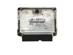 Calculateur Ecu 038906019CR 0281010663 VW 23697
