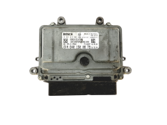 Calculateur 0281012061 A6401500879 Mercedes Bosch 27820
