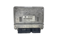 Calculateur 03E906033L 5WP40194 07 VW Siemens 57080