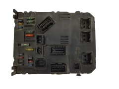 Calculateur BSI E01-00 9650584580 S118085320B PSA Siemens 1294 Calculateur BSI E01-00 9650584580 S118085320B PSA Siemens 1294