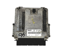 Calculateur 0281019840 237103316R 237101754R Renault Bosch 28453
