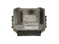 Calculateur Renault 0281013366 8200601334 8200631560 Bosch 30753