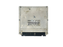 Calculateur 7788053 0281010300 BMW Bosch 41921