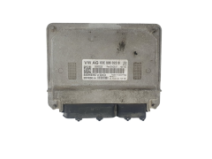Calculateur 03E906023B 5WP40845 04 Skoda VW Siemens 42770