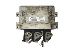 Calculateur S120200102B SIM32 8200414422 8200401568 Renault Siemens 17066