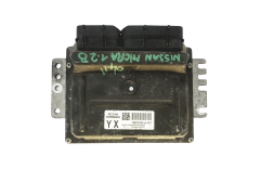 Calculateur Nissan MEC32-040 L4 YX Hitachi 25797