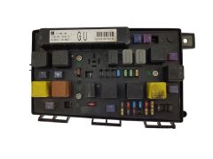 Boîtier Fusibles Opel 13206748 5DK008668-48 GM Hella Boîtier Fusibles Opel 13206748 5DK008668-48 GM Hella