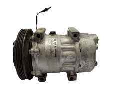 Compresseur De Climatisation Renault Safrane SD-709 7605 Sanden Compresseur De Climatisation Renault Safrane SD-709 7605 Sanden