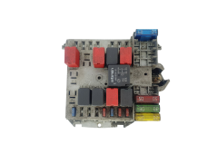 Boîtier Fusibles 51724394 0051724394057657 Fiat