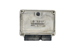 Calculateur 045906019BP 0281012194 VW Bosch 44774