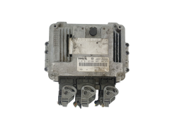 Calculateur 0281011275 8200305678 8200269879 Renault Bosch 37400