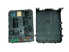 Calculateur JCI 2125407-1 PSA Johnson Controls 31104